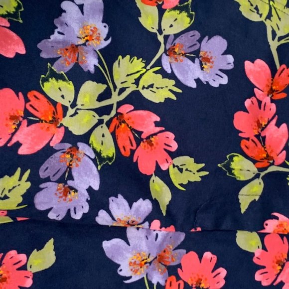 Land's End Mid Rise Floral Shorts size 6 - Picture 4 of 8